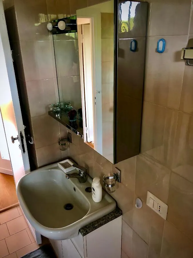 Guest house Maison Cinquante Milan Italy